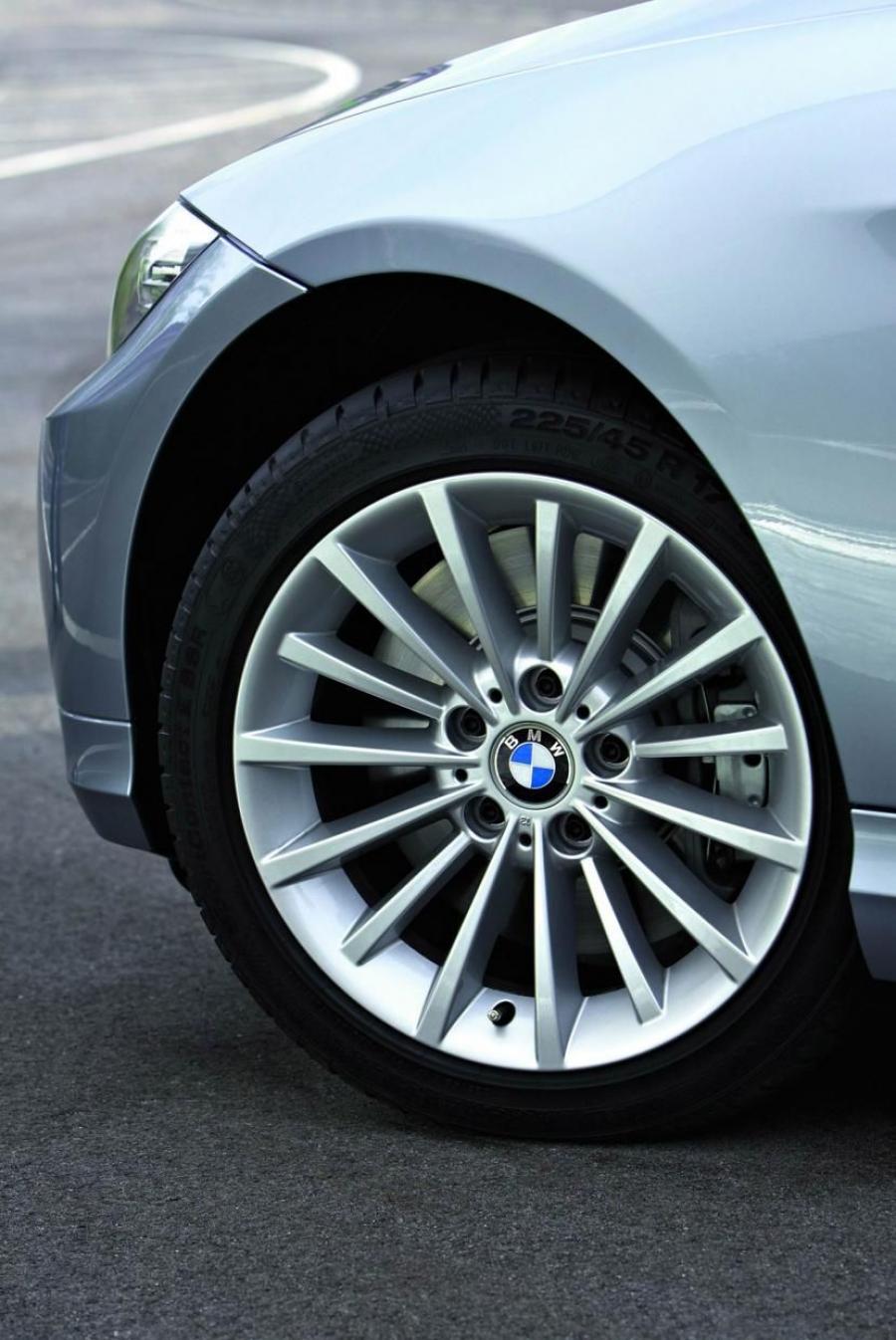  BMW 3-Series 2009 года  (фото 112 из 116)